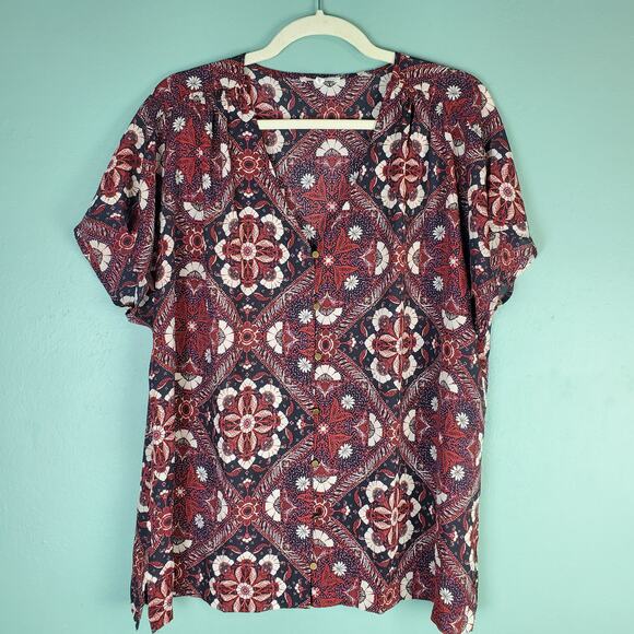 Maurices Floral Button Down Short Sleeve V-Neck Blouse Size XL - Picture 1 of 7